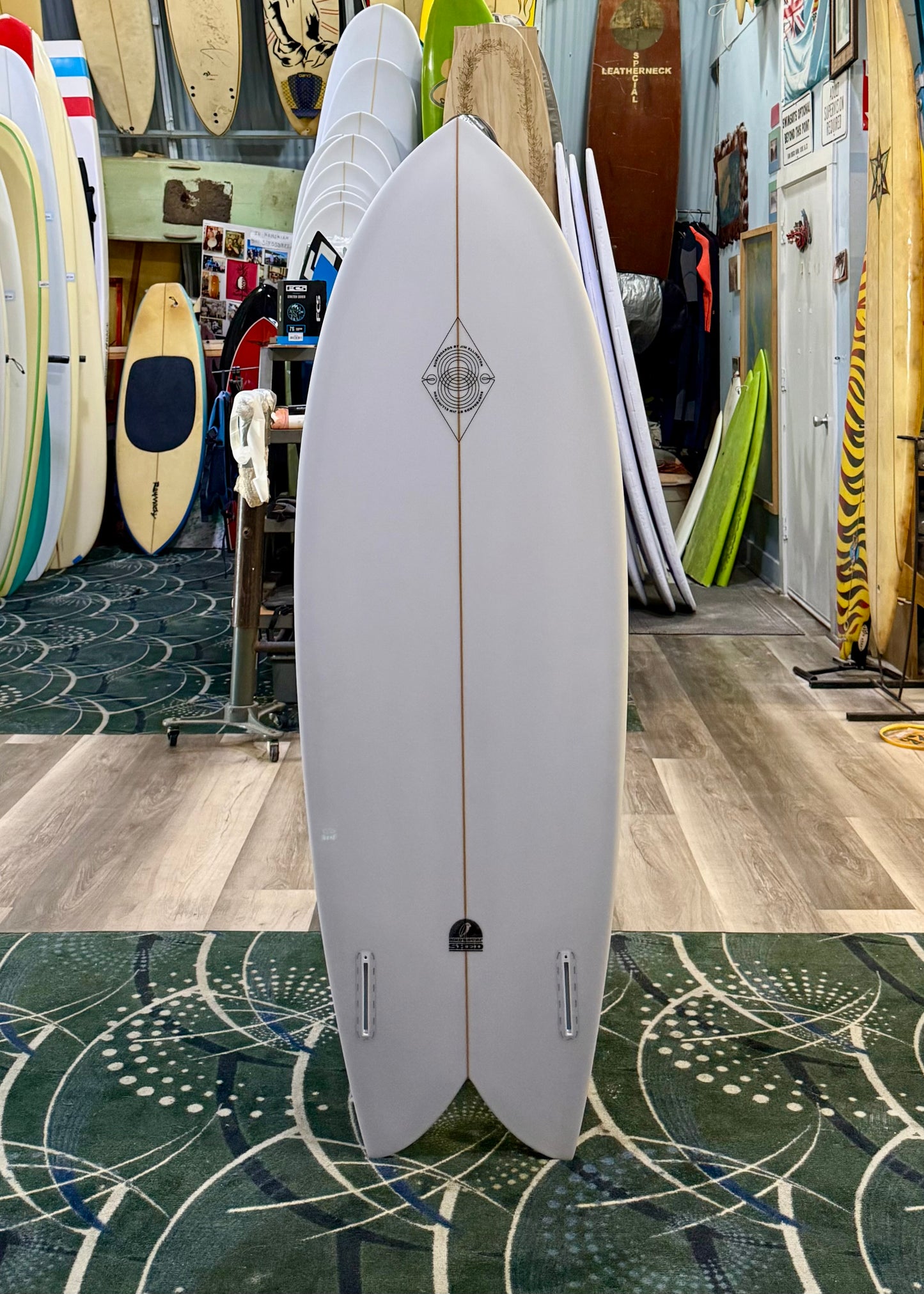ELLINGTON - KEEL FISH : 5'6