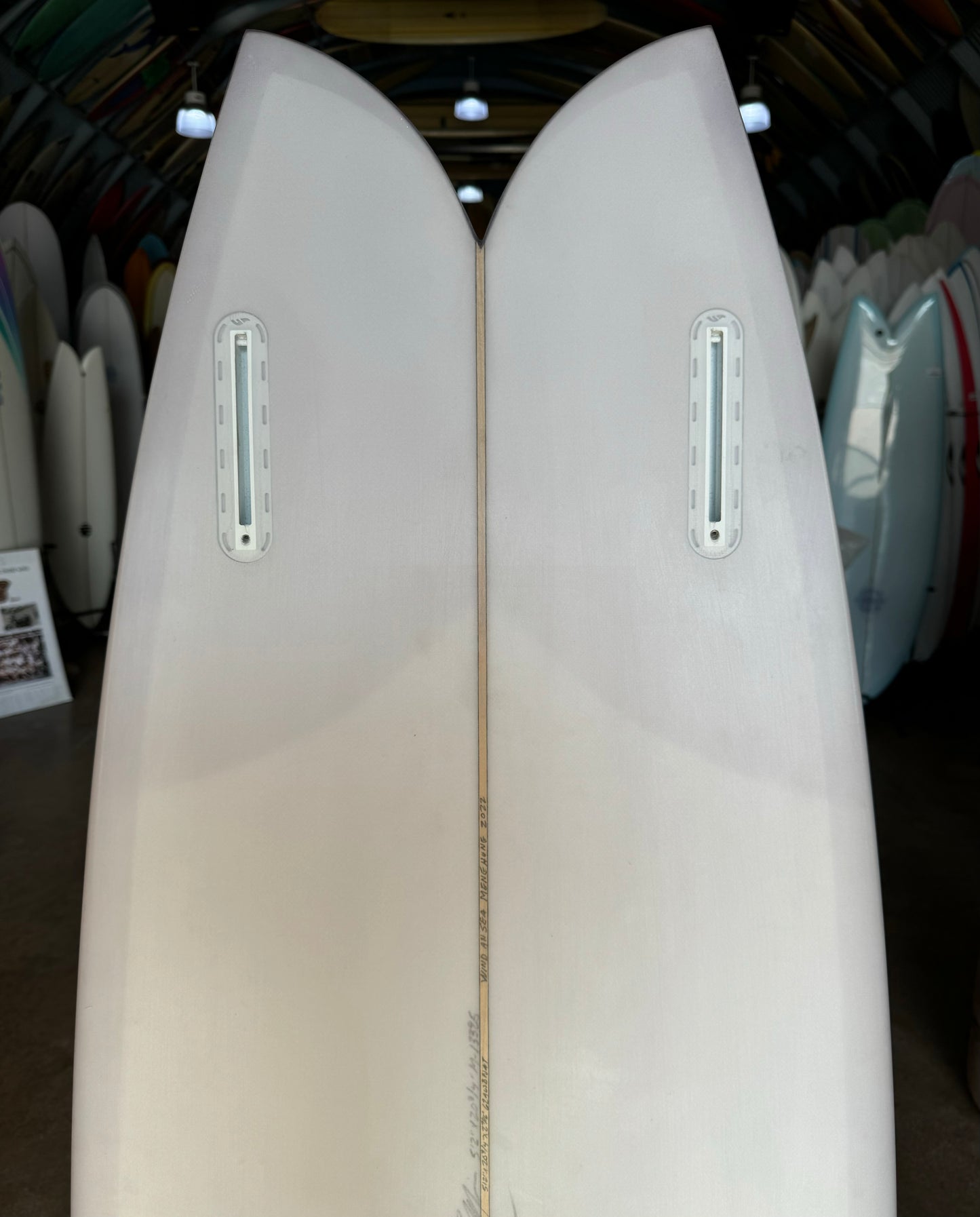 MITSVEN FISH (LIKE NEW) - 5'2