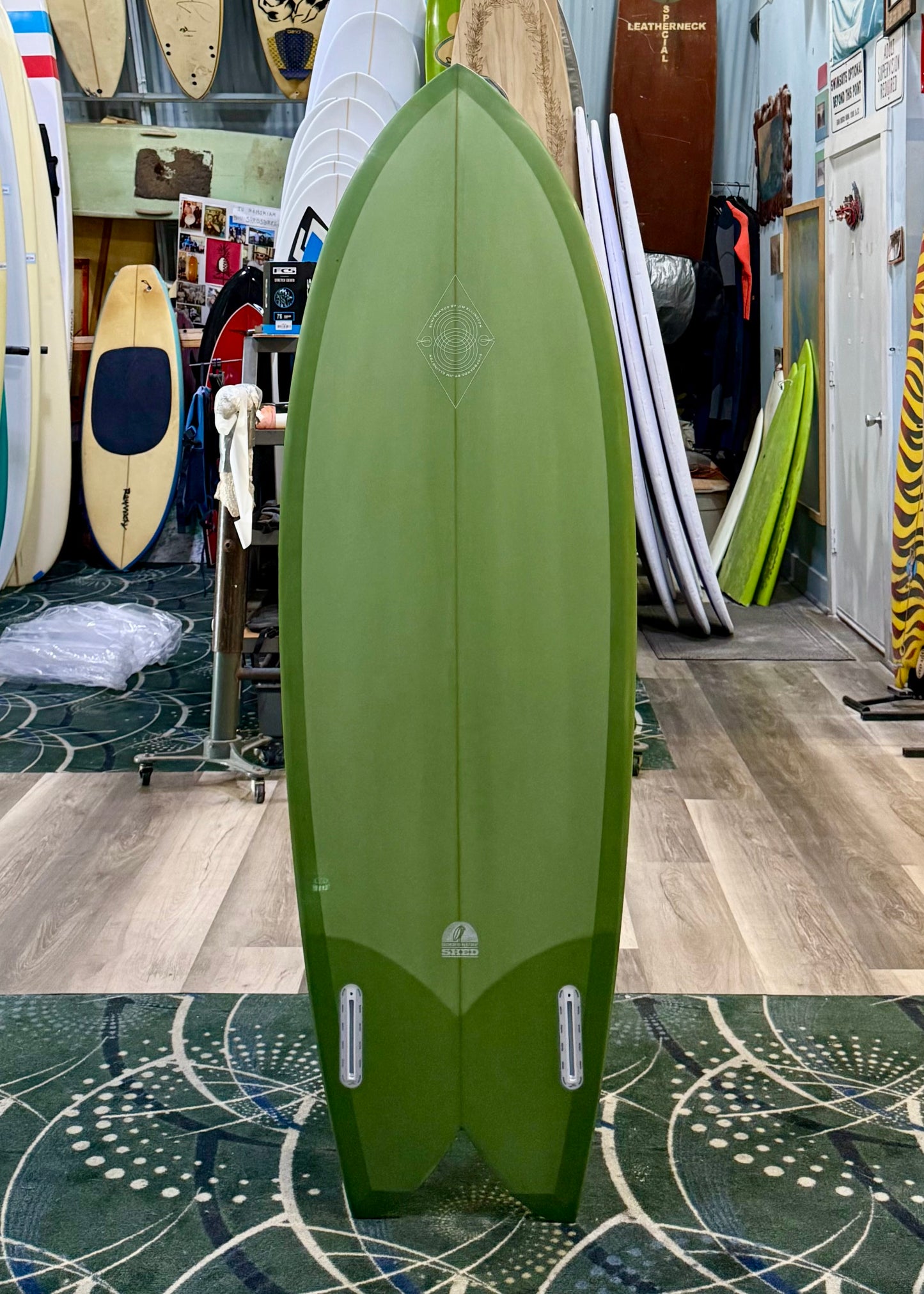 ELLINGTON FISH W/BOXES - 5'8 (TINT SANDED GLOSS)