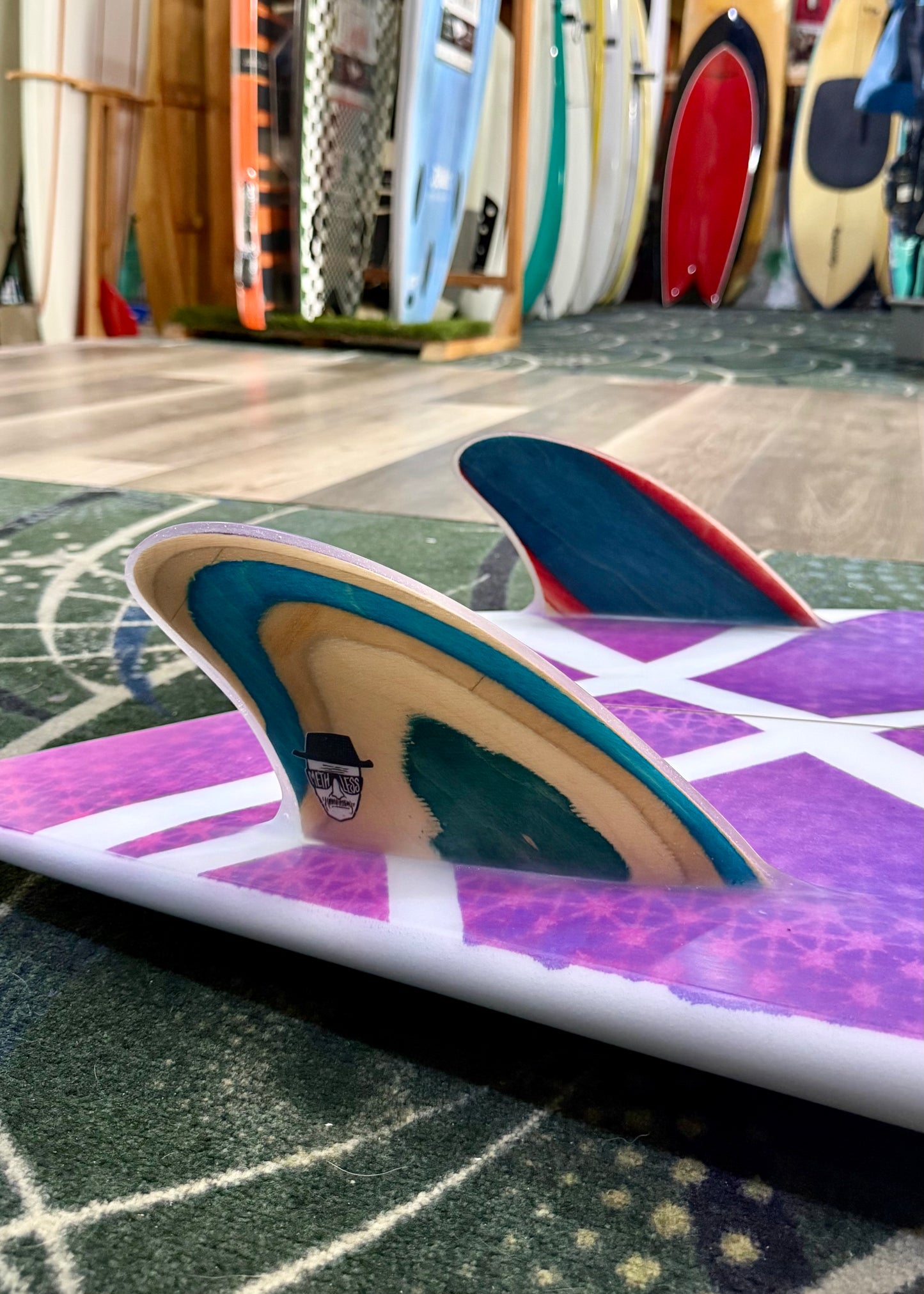 5'6 METHLESS FISH W/ GLASS ON KEELS J-2956