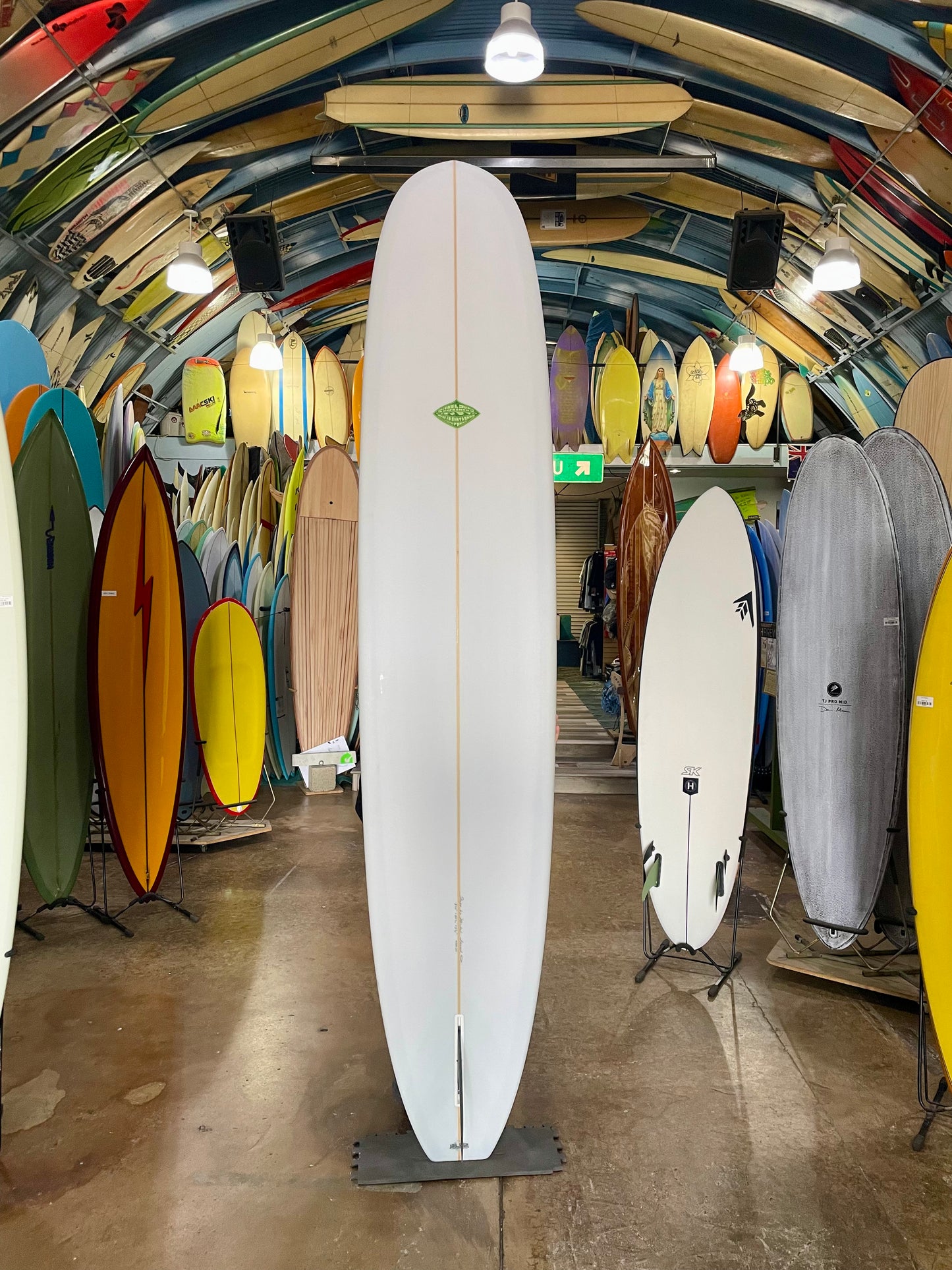 9'10 MICHEL JUNOD "CAN MODEL" WITH FIN