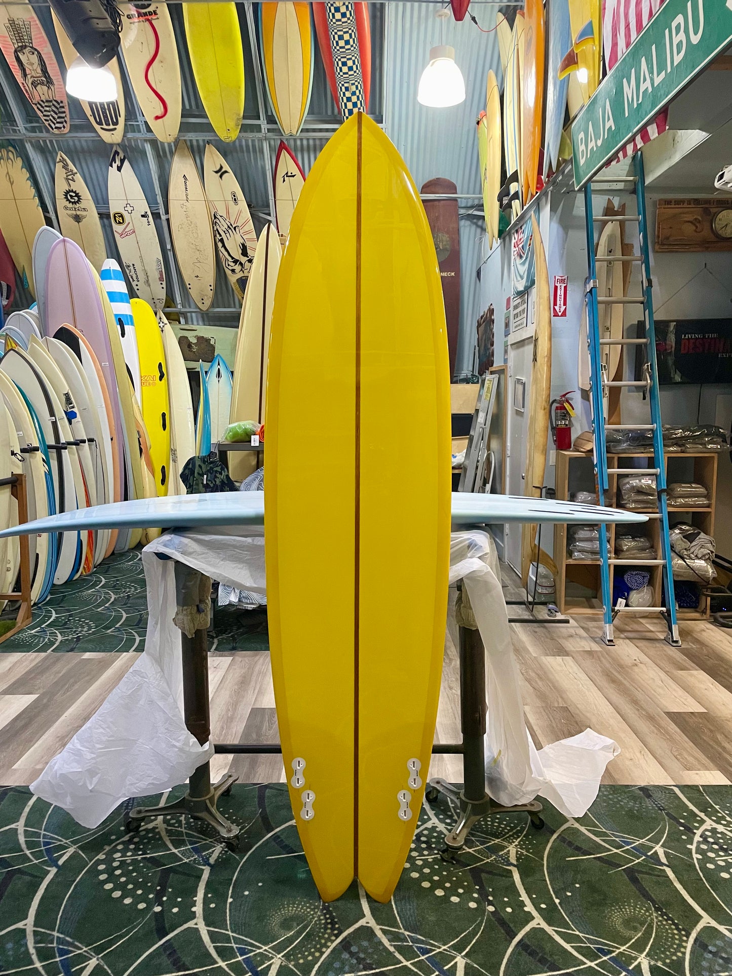8'0 LARRY MABILE SWALLOW TAIL TWINZER