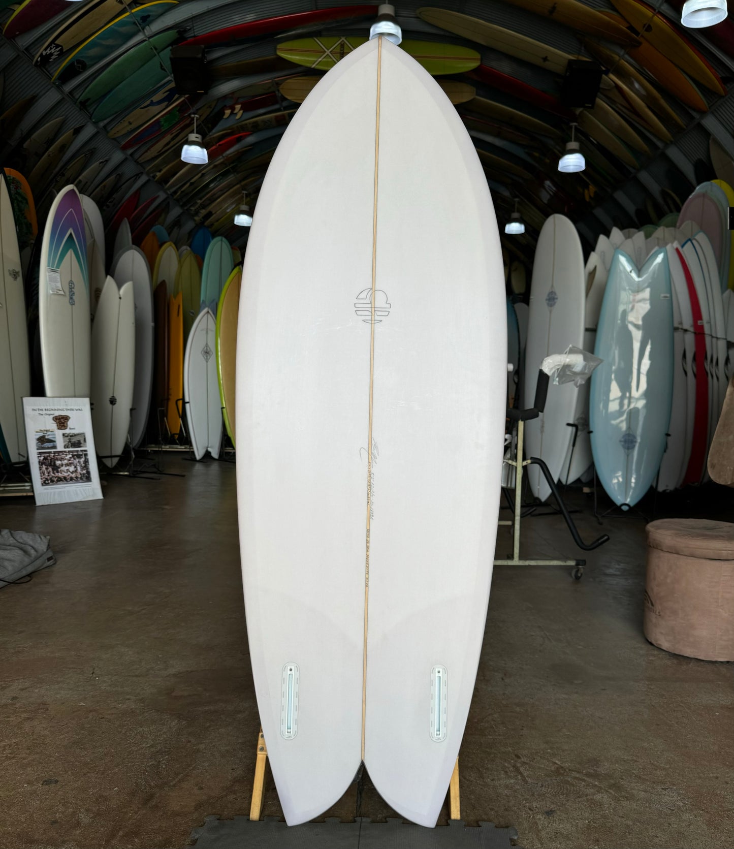 MITSVEN FISH (LIKE NEW) - 5'2