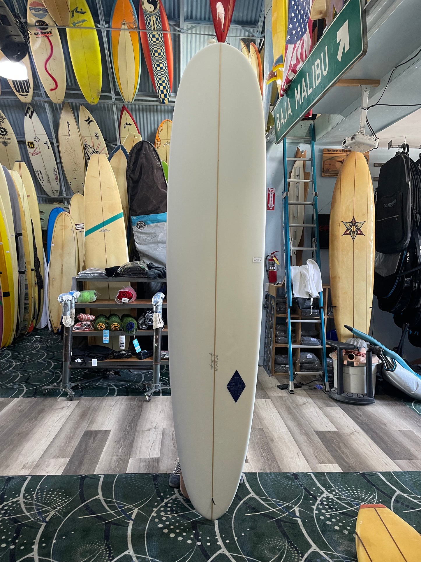 USED 9'0 ELLINGTON 2+1