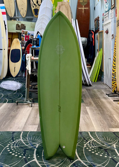 ELLINGTON FISH W/BOXES - 5'8 (TINT SANDED GLOSS)