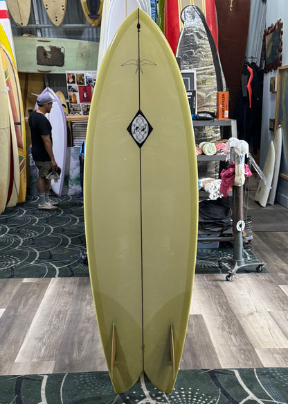Steve Lis Designs Fish - 6'0 Dijon Mustard Resin Tint Gloss & Polish