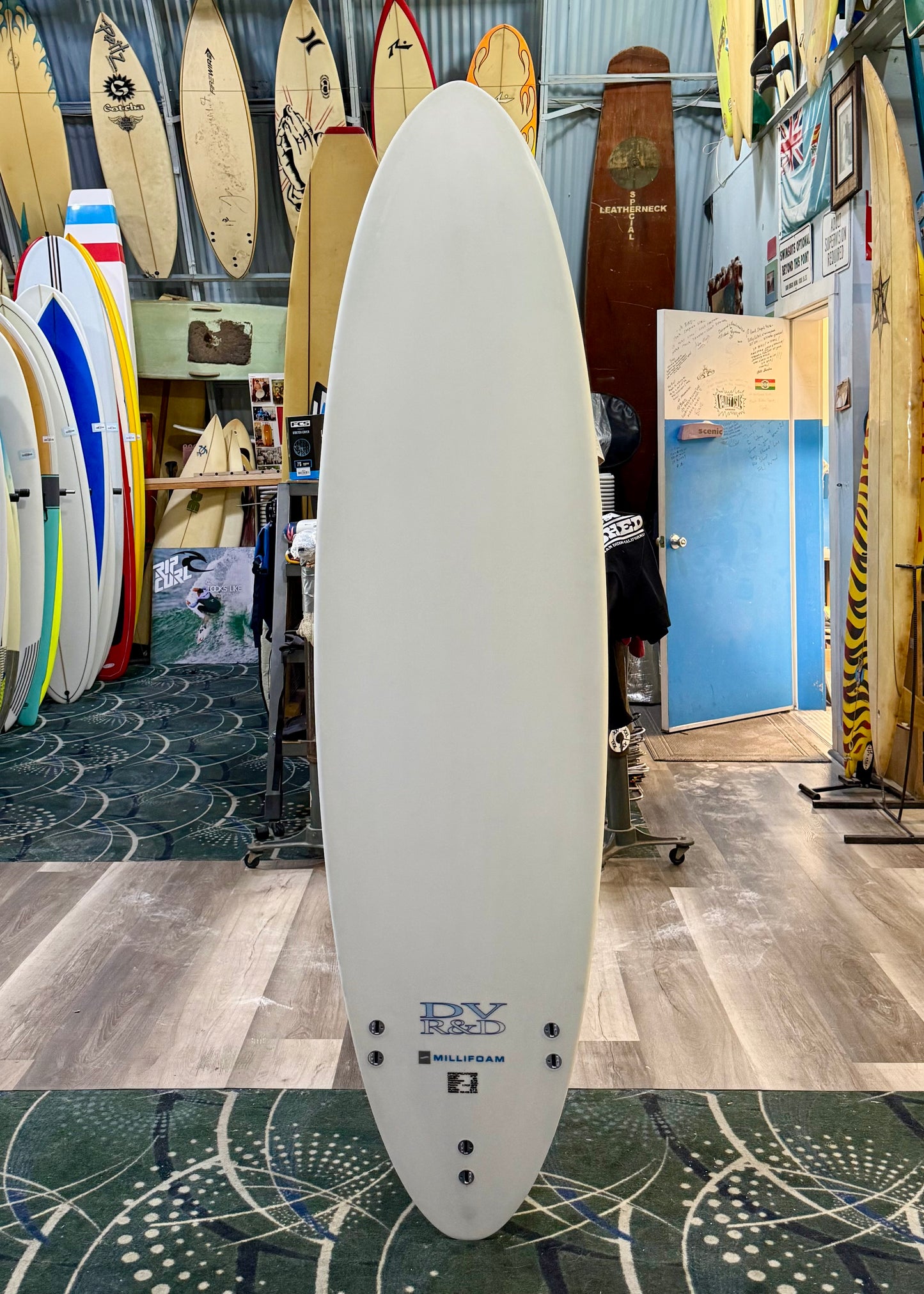 USED 6'9 CAMBER