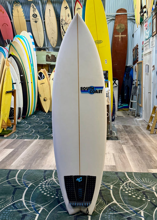 6'4 SOUTH COAST SWALLOW TAIL 5-FIN (FUT)