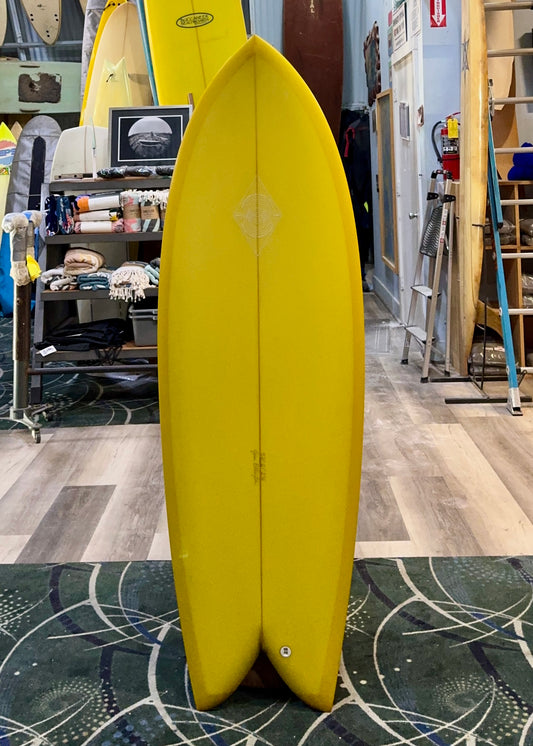 5'6 ELLINGTON FISH W/BOXES - TINT SANDED GLOSS