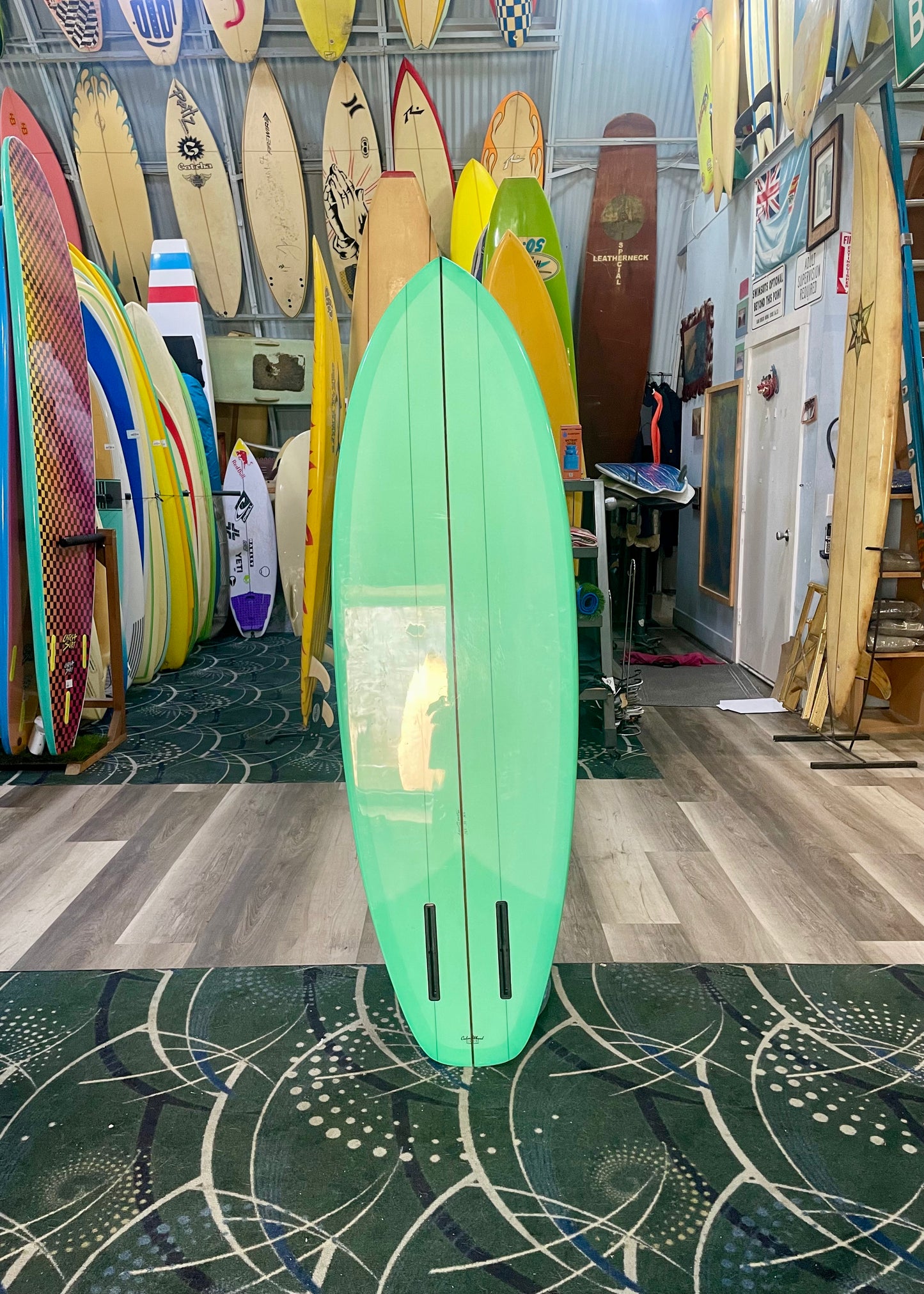 USED 5'11 DUO W/ FINS
