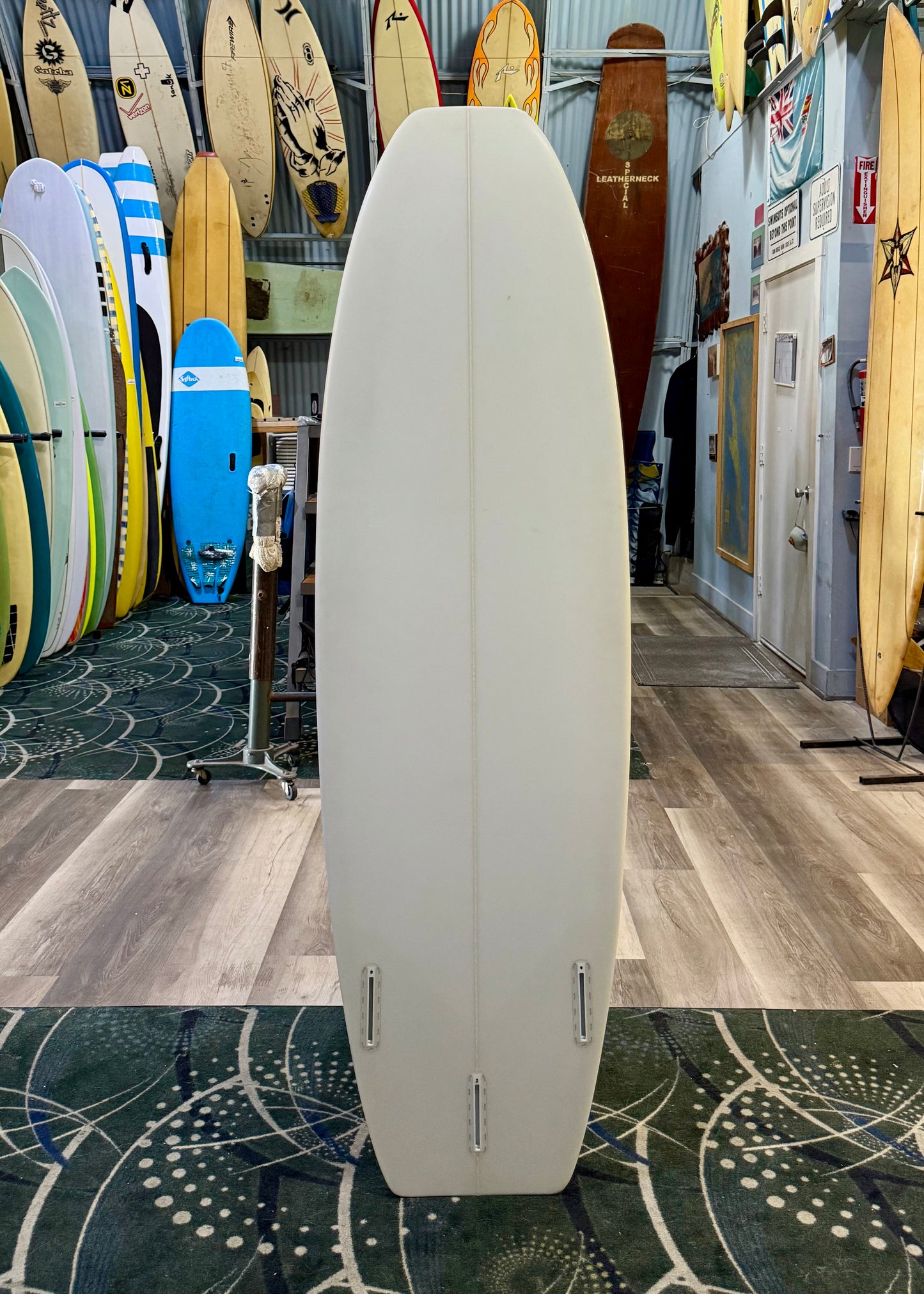 6'0 HYDRODYNAMICA TRI-FIN