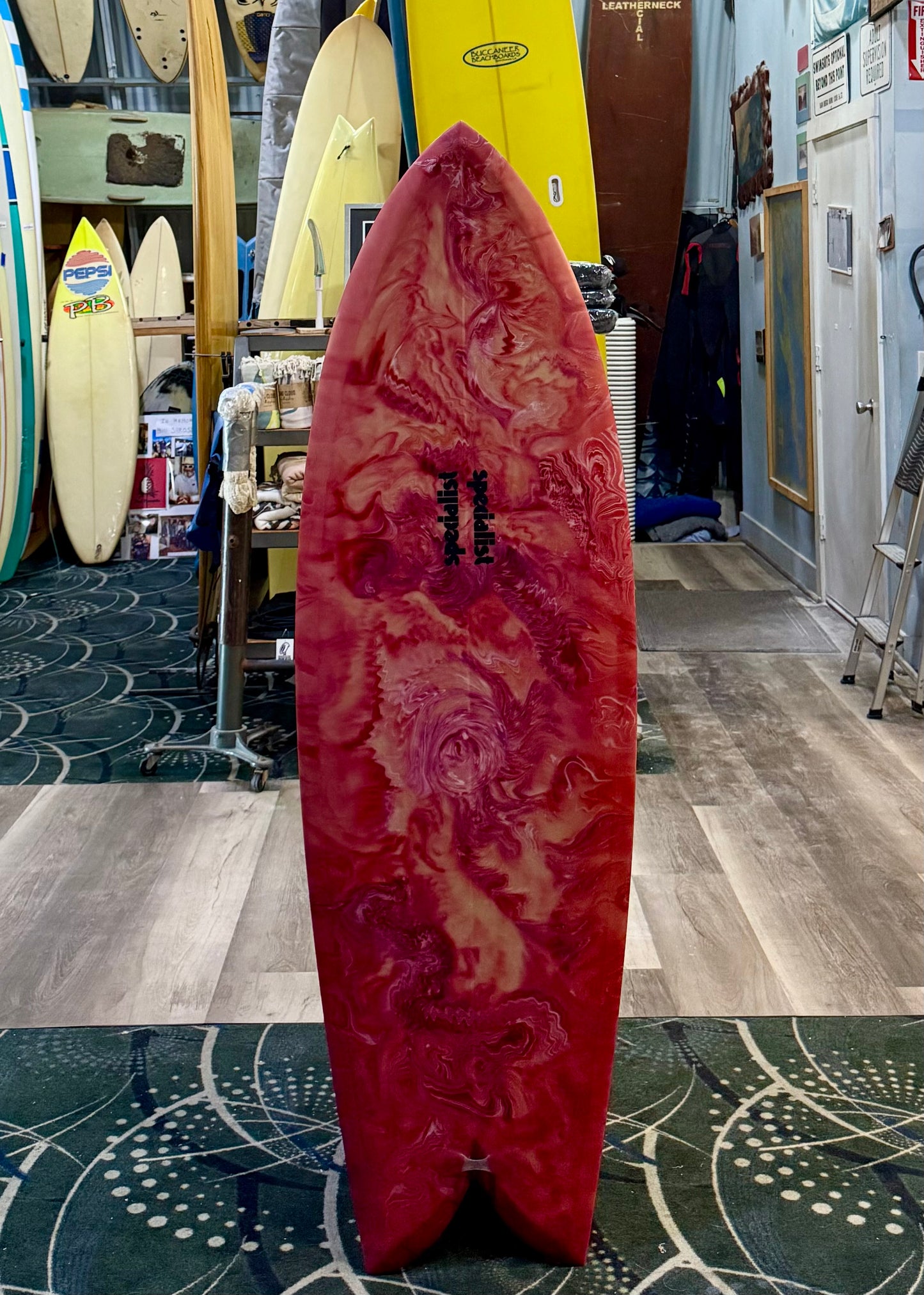 K-2946 / 5'6 TOMMY KROSS FISH