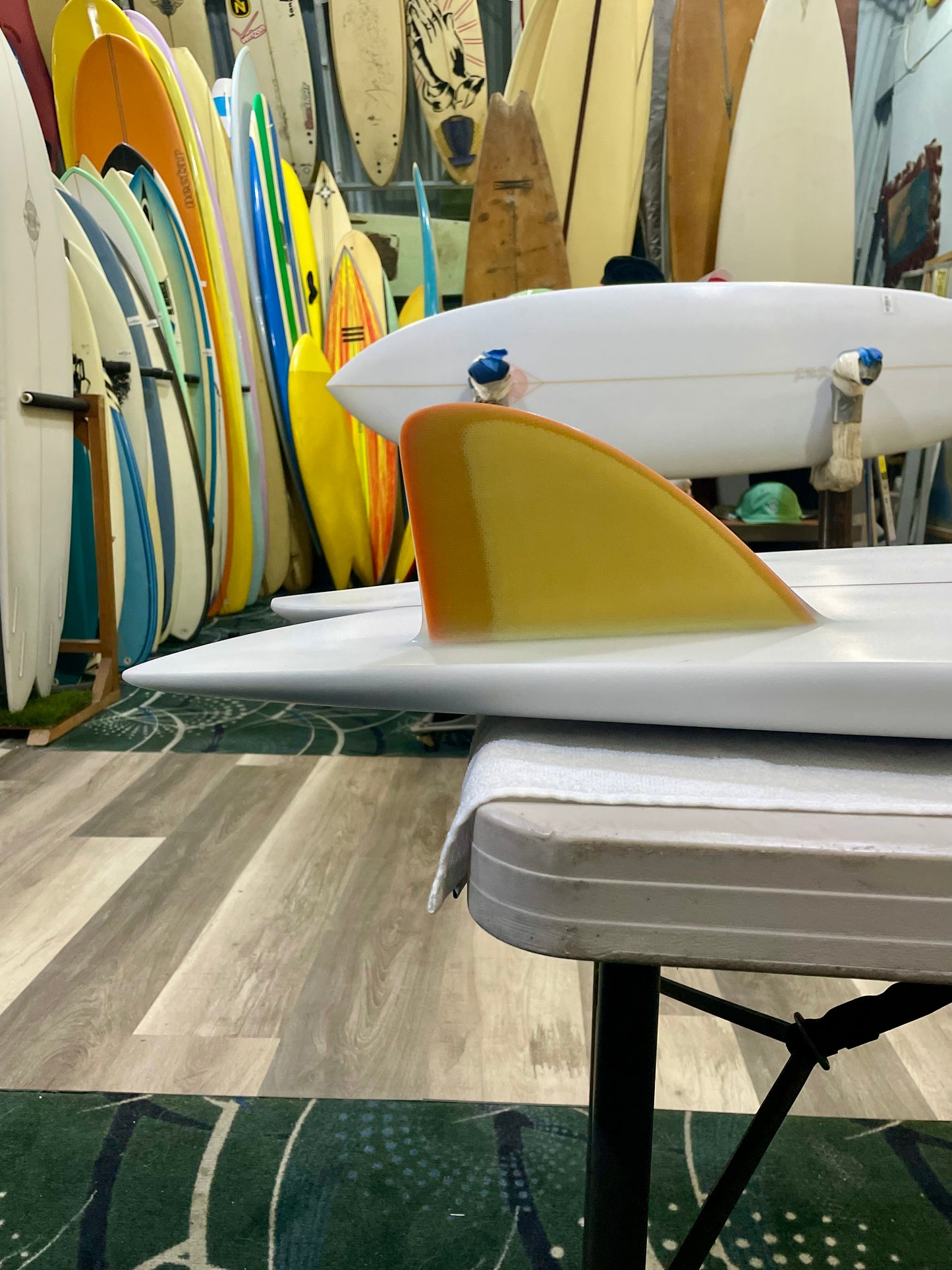 Steve Lis Designs Fish - 5'10" Clear Sanded Finish w/ illuminate Fins